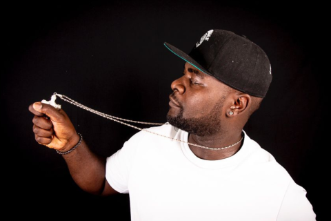 O ARTISTADE DE CAMARÕES GANHANDO ESPAÇO NO BRASIL