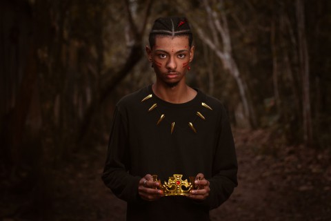 O ARTISTA  (NEW OFC)  SE DESTACA  COM SUAS  MUSICAS DIFERENCIADAS